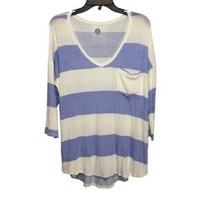 So Women’s purple and white striped v-neck shirt NWT - Size L